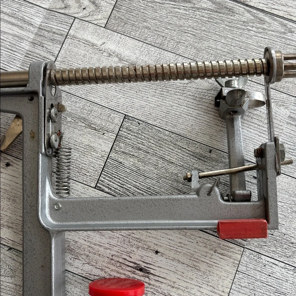 Pampered Chef Apple Peeler Corer &‎ Slicer